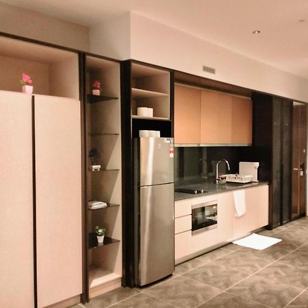 Scarletz Suites Klcc By Signature Apartment 쿠알라룸푸르 외부 사진