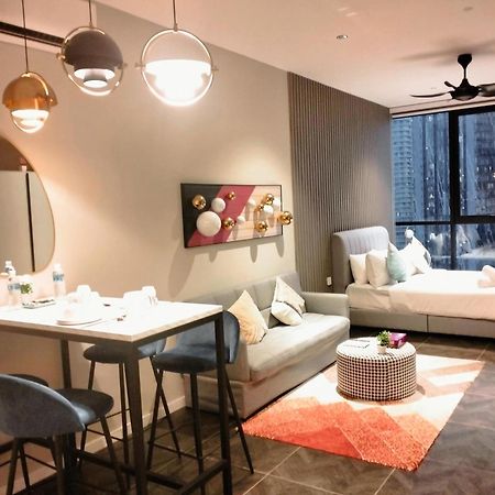 Scarletz Suites Klcc By Signature Apartment 쿠알라룸푸르 외부 사진
