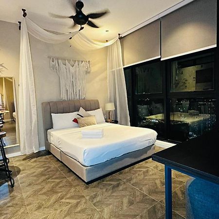 Scarletz Suites Klcc By Signature Apartment 쿠알라룸푸르 외부 사진