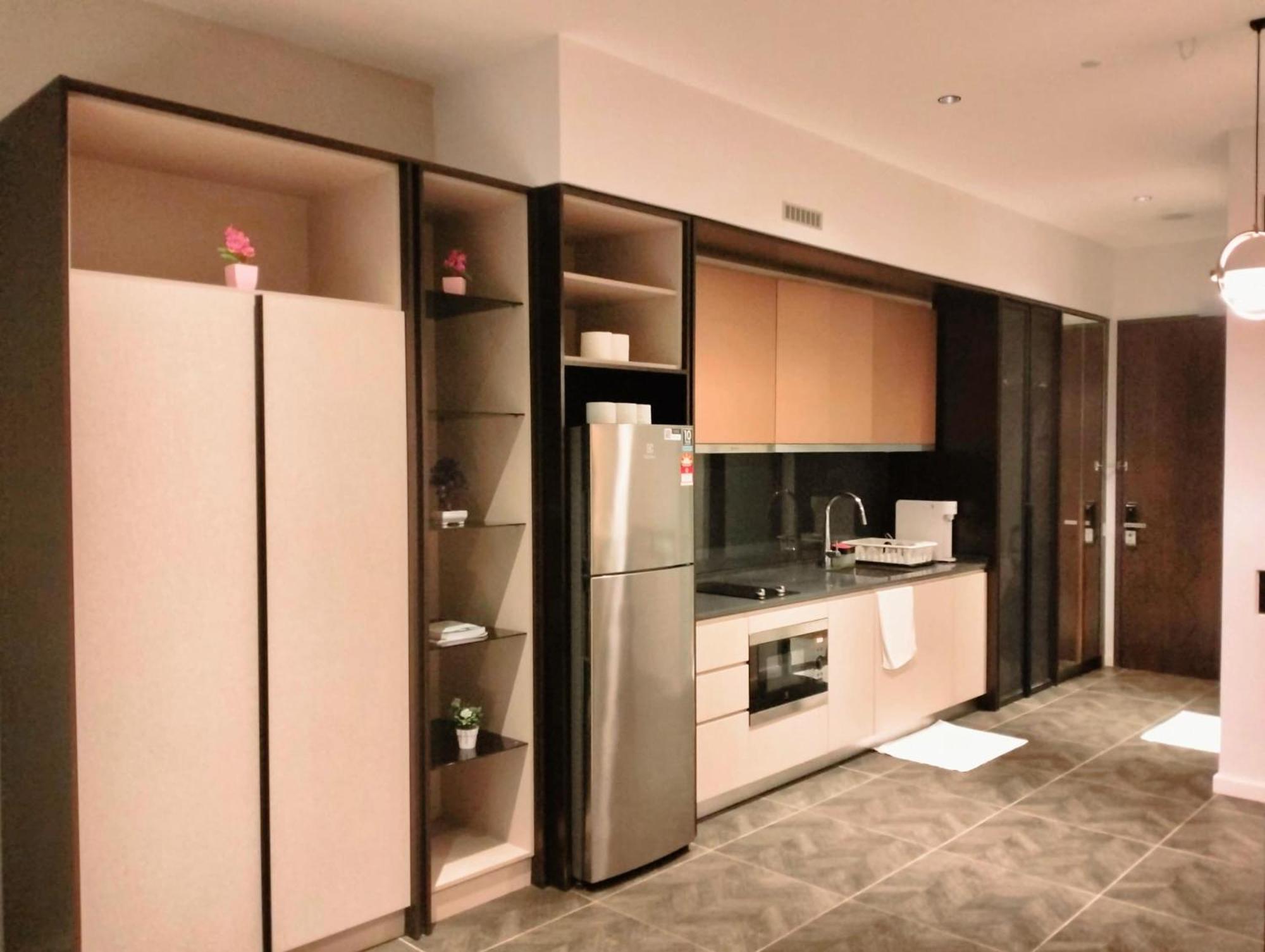 Scarletz Suites Klcc By Signature Apartment 쿠알라룸푸르 외부 사진