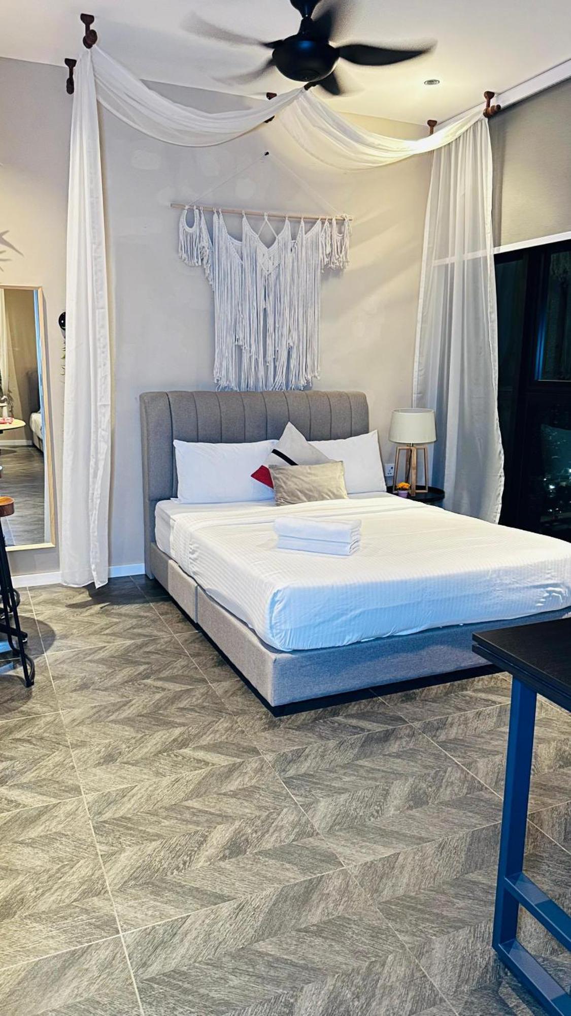 Scarletz Suites Klcc By Signature Apartment 쿠알라룸푸르 외부 사진